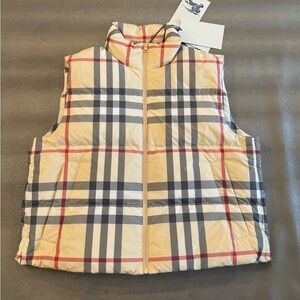Burberry Women’s Beige Check Puffer Vest. Size L